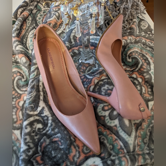 Classified - Power Pink Heels - Picture 4 of 4